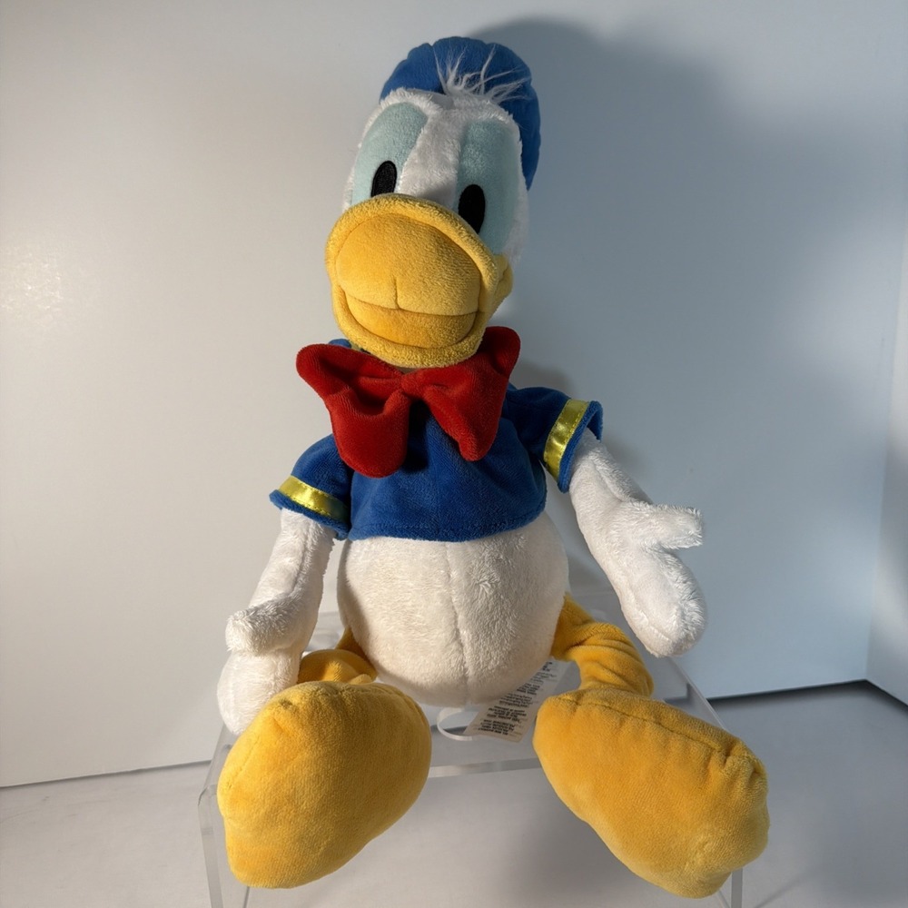 Disney Store Donald Duck Plush Stuffed Animal Toy Genuine Original Authentic 18"